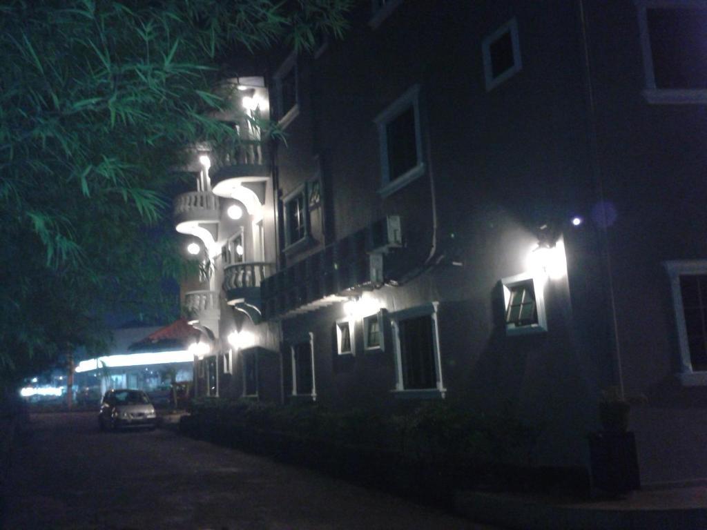 Hotel Ria Johor Bahru Eksteriør bilde